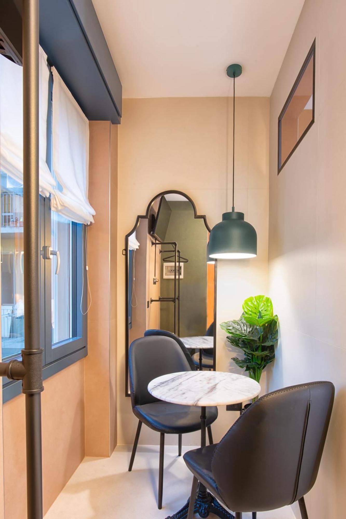 Rainbow Colorful By Station Appartement Milan